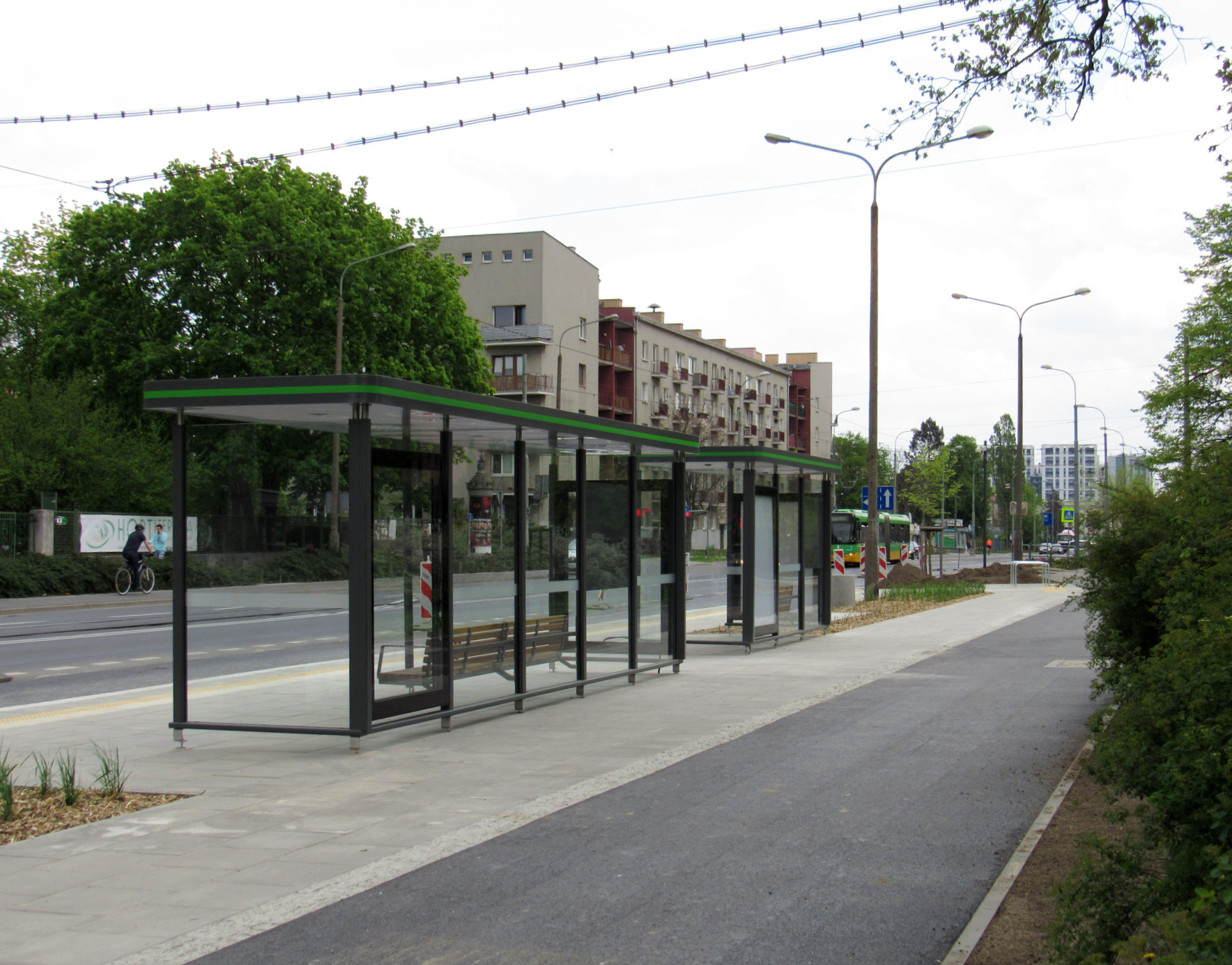 Zmiany stanowisk odjazdowych autobusów linii miejskich i podmiejskich na węźle Ogrody oraz likwidacja przystanku Nowina - od soboty (14 maja) 