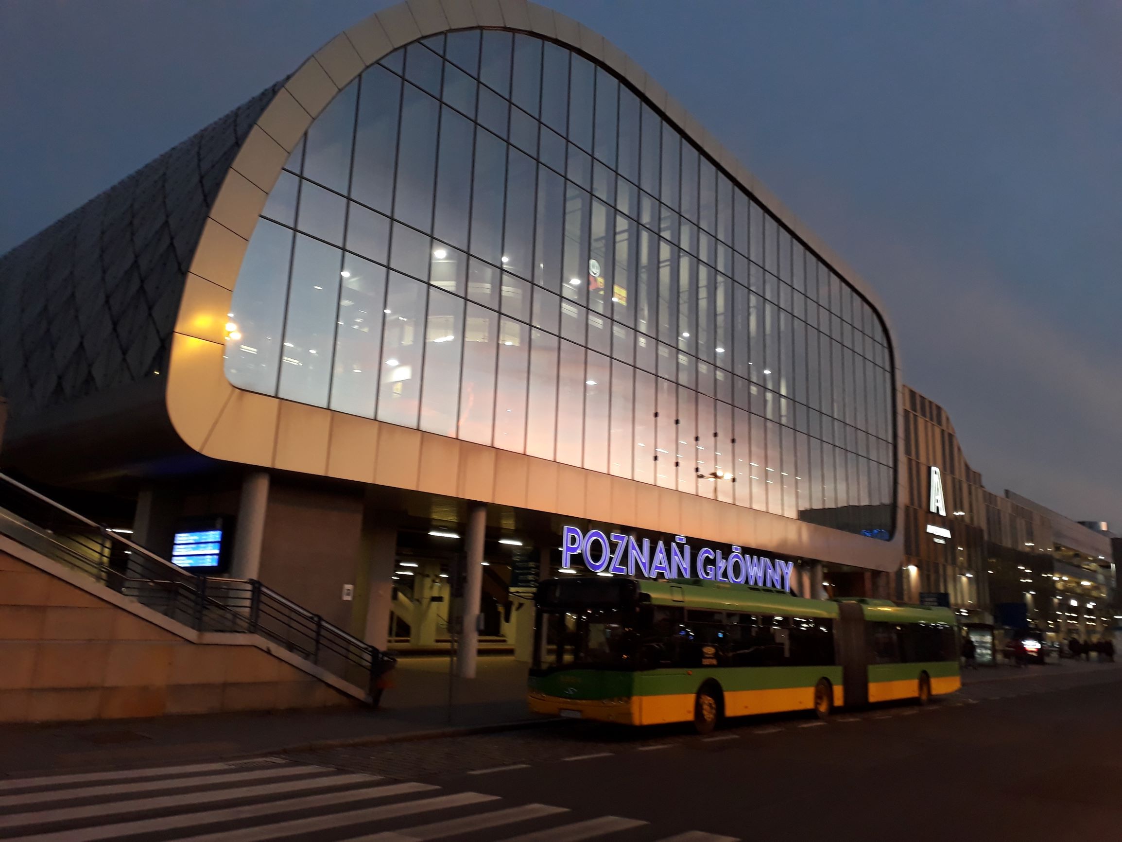 Wspólna oferta biletowa na nowe połączenia kolejowe z Łodzi do Poznania – „ŁKA łączy z Poznaniem”