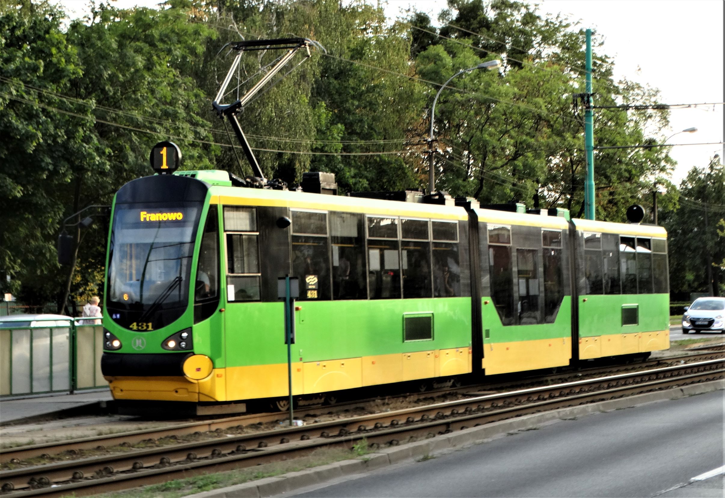 Linie nr 1, 7, 9, 11, 12, 13 oraz 17 – zmiany trasy przejazdu w związku z wypadkiem tramwajów na Rondzie Starołęka