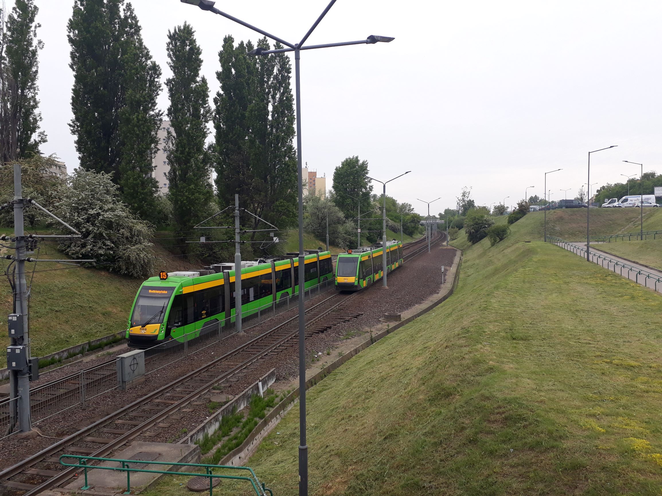 Sześć firm złożyło oferty w przetargu na remont drugiego fragmentu trasy Poznańskiego Szybkiego Tramwaju 