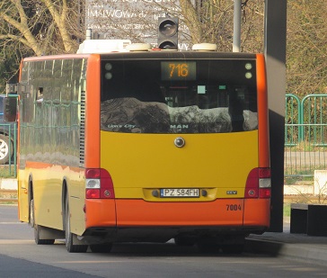 Informujemy, że od 18 listopada (poniedziałek) na liniach podmiejskich numer 703 i 716 zostaną zmienione godziny odjazdów