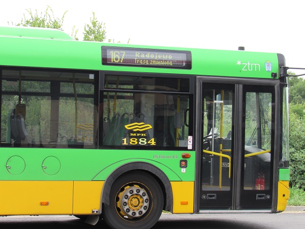 Przystanek autobusowy Naramowice w kierunku centrum w docelowym miejscu