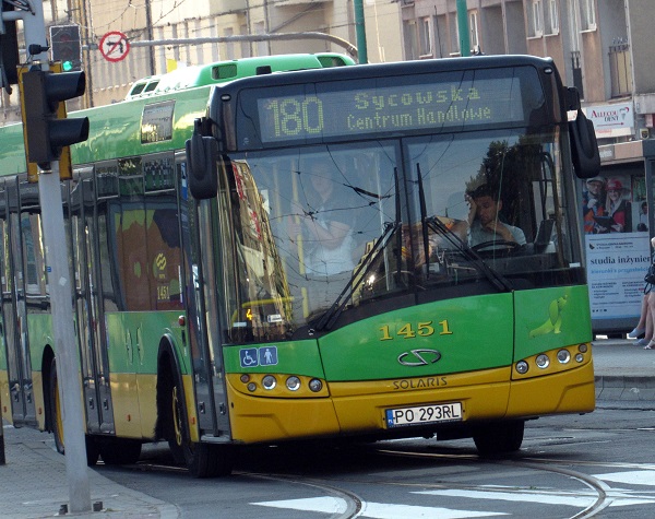 Komunikacja zbiorowa w niedzielę handlową 10 kwietnia