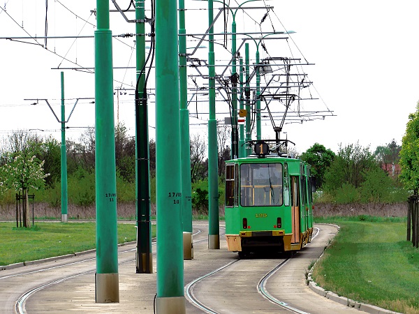 Weekendy 21-22 i 28-29 marca: wyłączenie komunikacji tramwajowej na odcinku ulicy Grunwaldzkiej od ronda Jana Nowaka Jeziorańskiego do Junikowa. Uruchomienie autobusu za tramwaj T1 i zmiany tras linii nr: 1, 6 i 13 