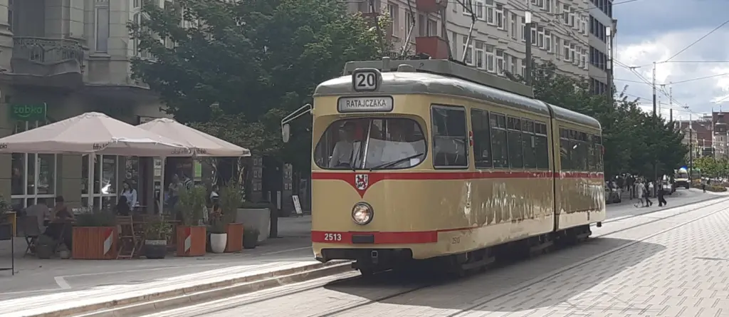 GT6 tramwaj ratajczaka linia 20