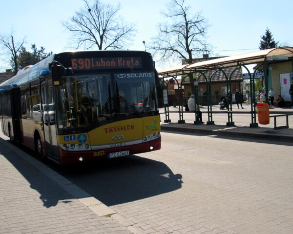 Autobus linii nr 690